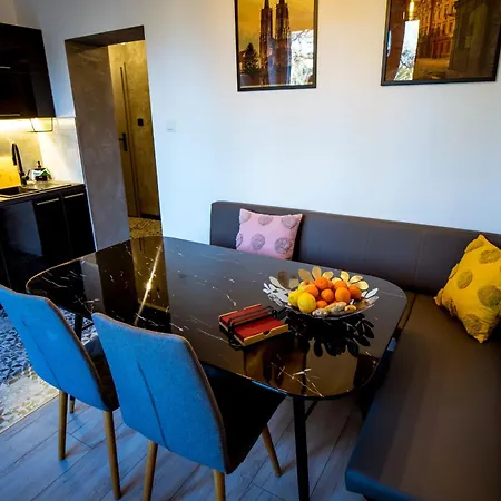 Renoma Old Town Self Check-in 24h *