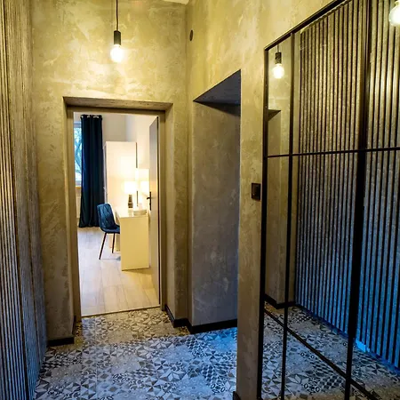 Renoma Old Town Self Check-in 24h Apartment