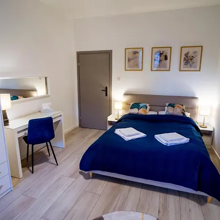 Διαμέρισμα Renoma Old Town Self Check-in 24h *