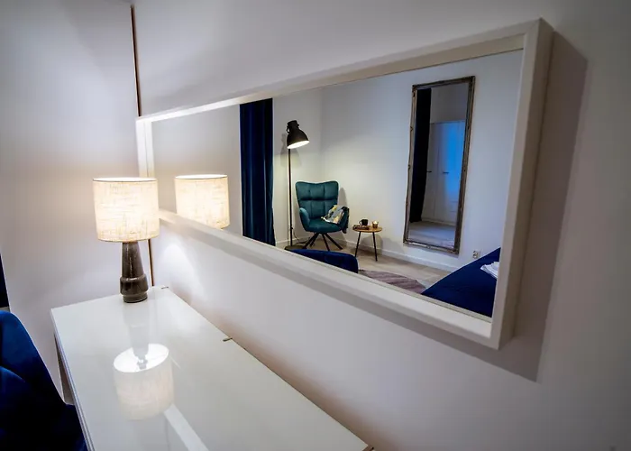 Renoma Old Town Self Check-in 24h *