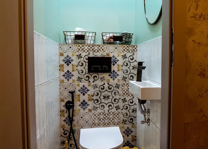 Renoma Old Town Self Check-in 24h